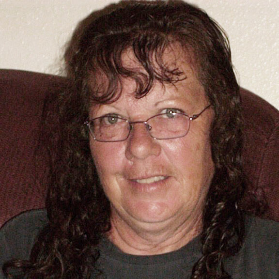 Dochnal, Vicki